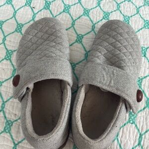 Vionic Gray Quilted Women's Slippers